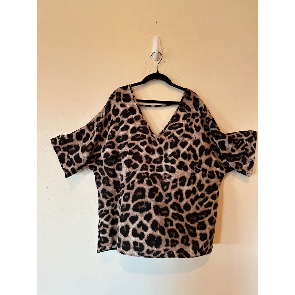 SHEIN Curve Blouse Women 1XL Brown Leopard Print Excellent V-Neck Dolman Sleeve